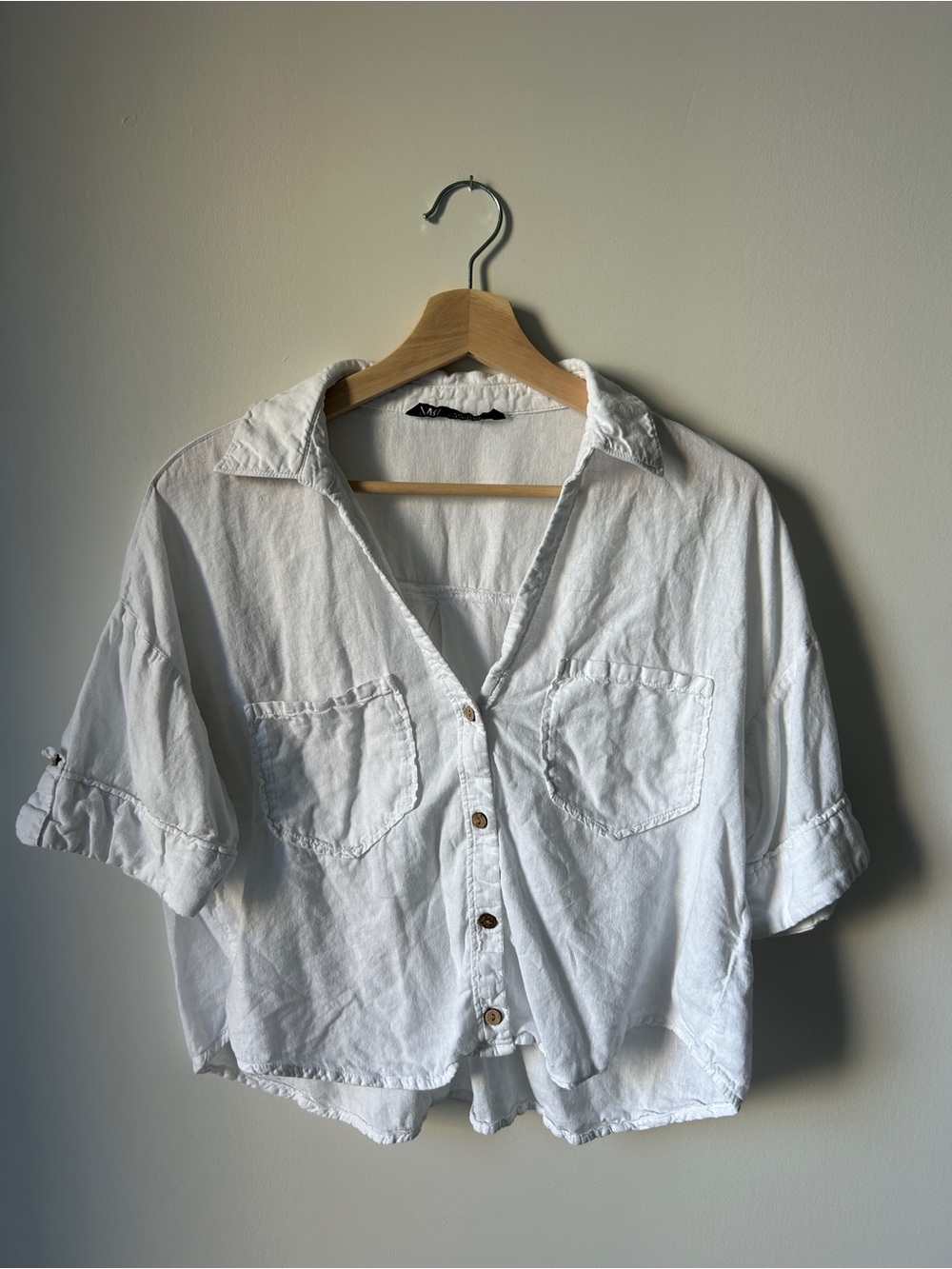 Zara White Short-Sleeve Button-Down Shirt